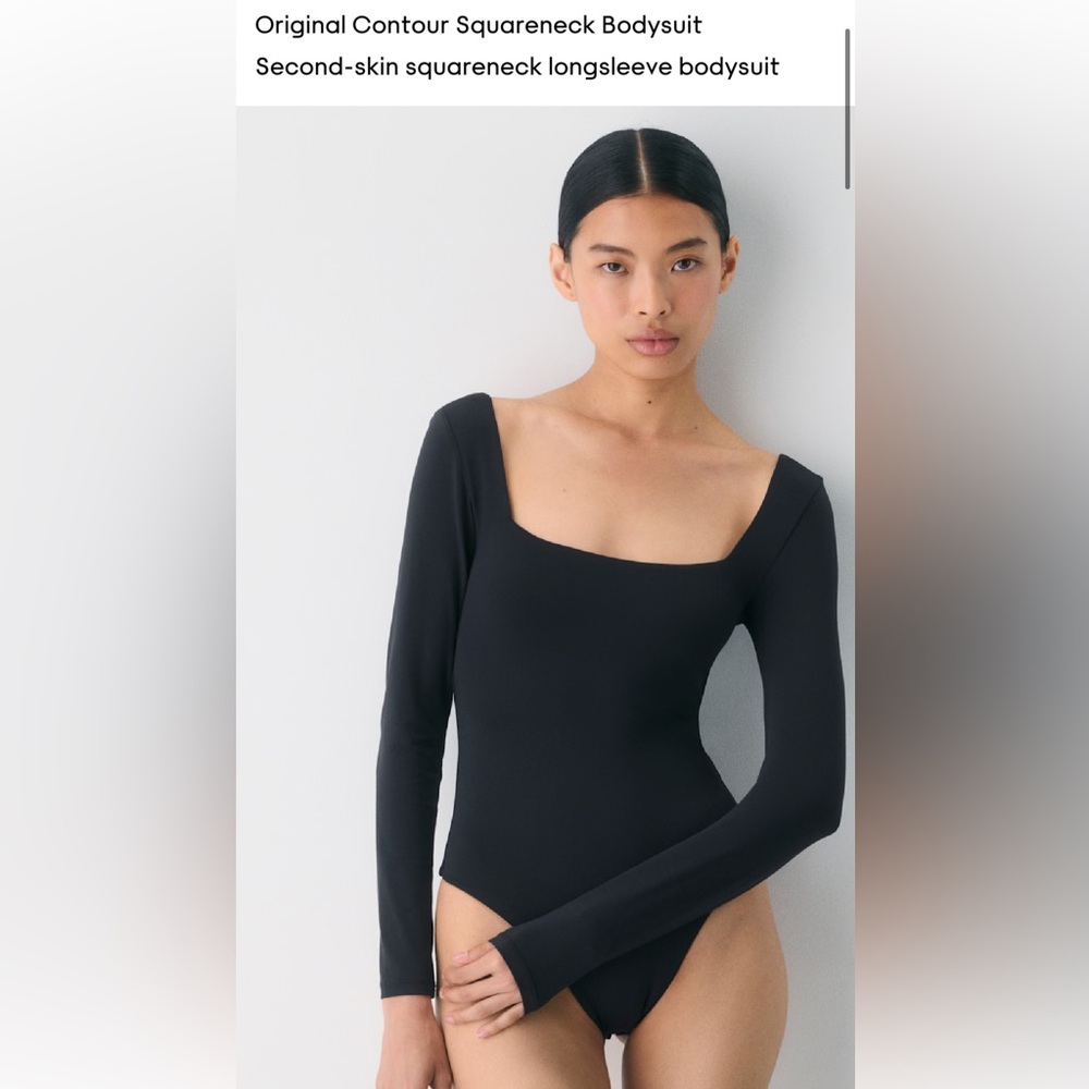 Aritzia - Original Contour Squareneck Bodysuit